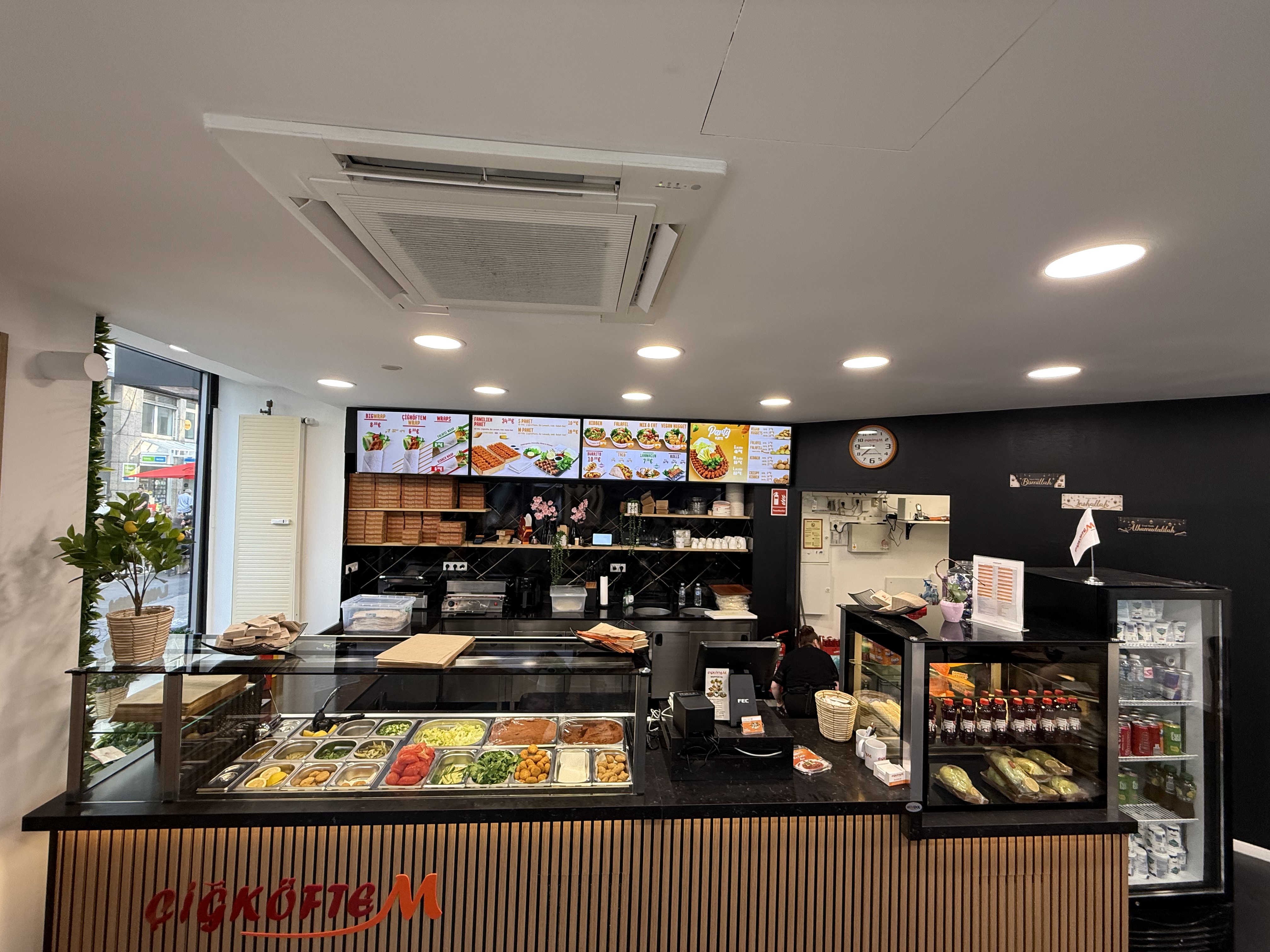 Elegantes und modernes Restaurantinterieur